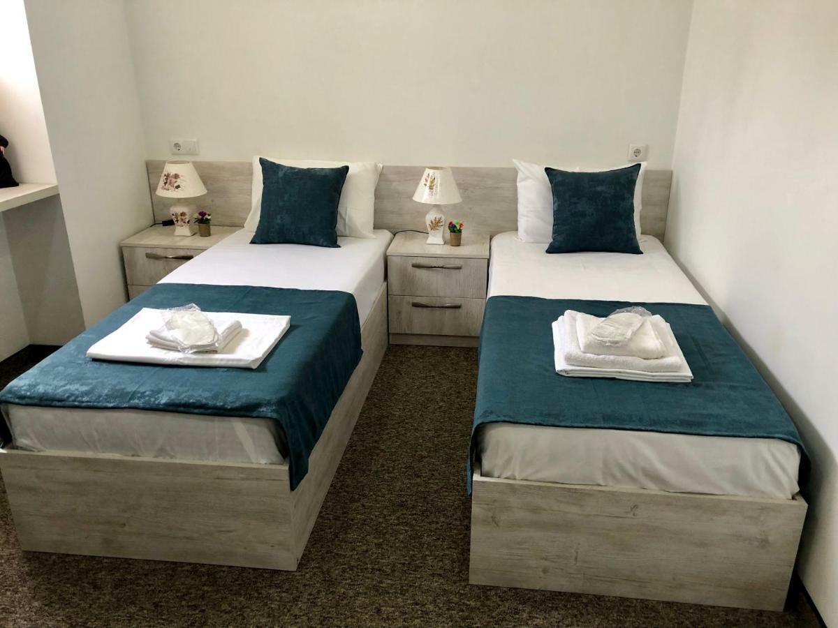 Hotel Leo Palace Tbilisi Buitenkant foto